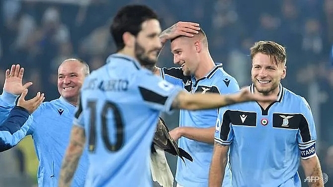 lazio on juves heels as coronavirus fears decimate serie a matches