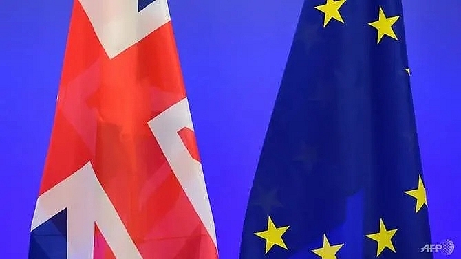 uk talks tough on eu post brexit trade deal