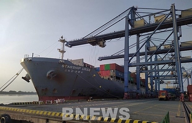 Vietnam receives foreign cargo ships on first day of Lunar New Year