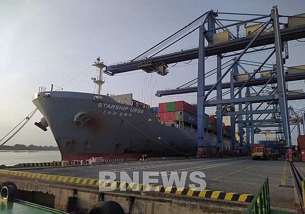 vietnam receives foreign cargo ships on first day of lunar new year