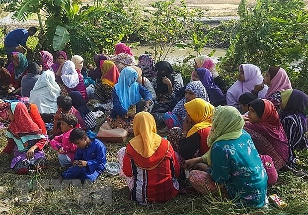 malaysian court temporarily halts deportation of 1200 myanmar nationals