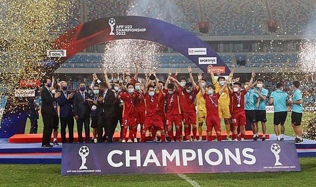 Vietnam’s U23 football team welcomed home