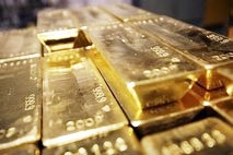 gold hits new record