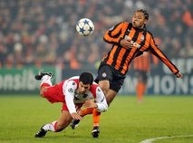 Shakhtar have edge on Roma for last eight slot