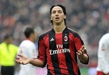 Ibra sent off as Milan stutter against Bari