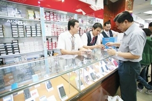 vietnam earns 11 billion from exporting mobile phones