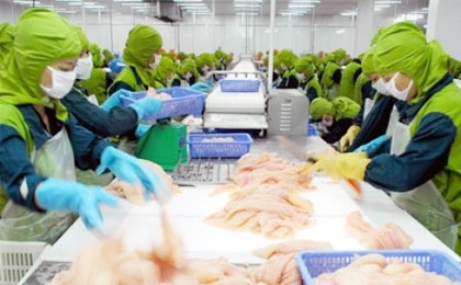 Delta seafood firms, farmers in chain of debts