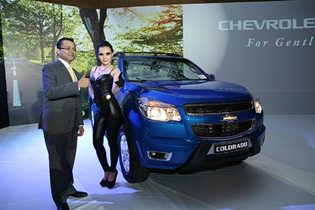 all new chevrolet colorado ltz pickup arrives in vietnam