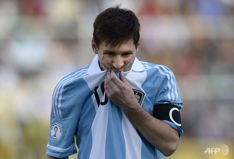 Argentina suffer scare in Bolivia, rivals stumble