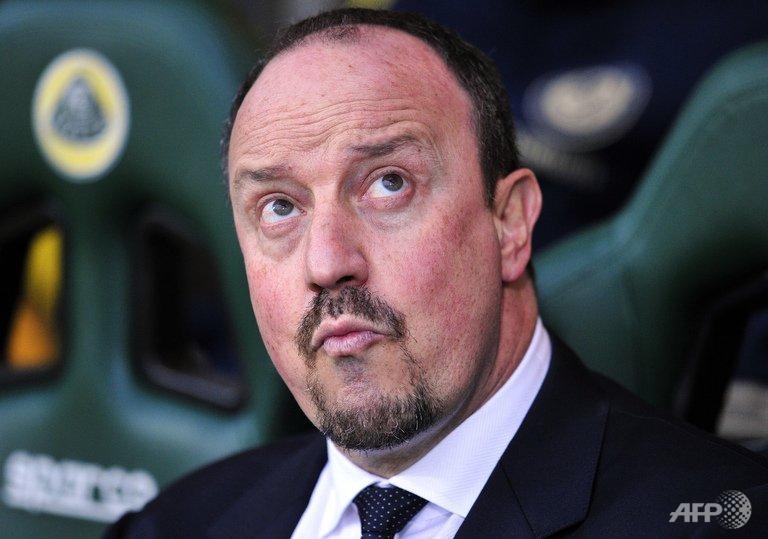 Benitez tells Chelsea to aim for second