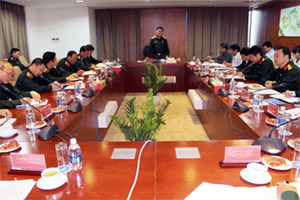 Cooperation between military businesses and bank promoted