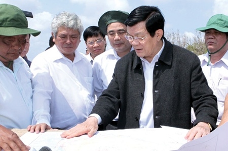 president offers support to mekong sea defences