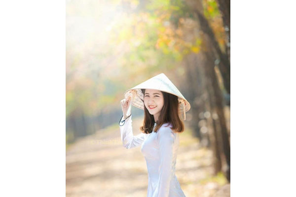 Ao Dai lovers, national costume, Vietnam economy, Vietnamnet bridge, English news about Vietnam, Vietnam news, news about Vietnam, English news, Vietnamnet news, latest news on Vietnam, Vietnam