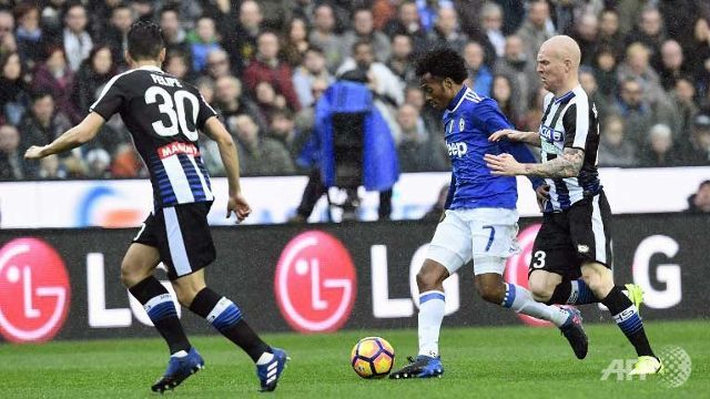 bonucci saves juventus blushes in league draw