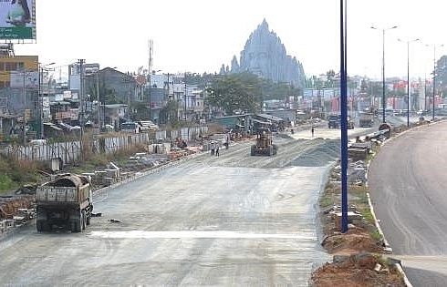 HCMC infrastructure projects behind schedule