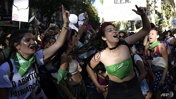 womens day marches fill latin america capitals to denounce femicide