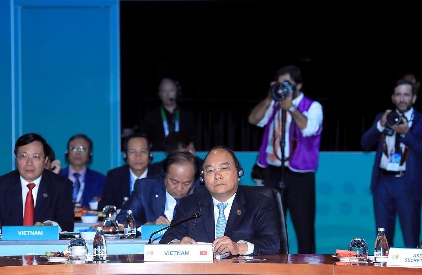 pm phuc warns of potential maritime risks at asean australia summit