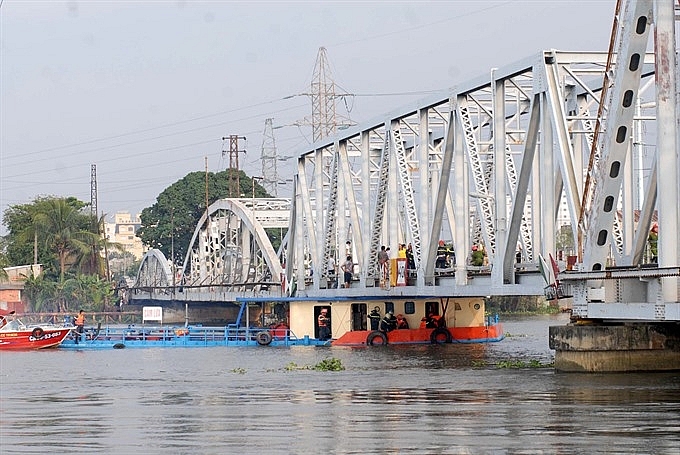 bot waterway to cut transport costs