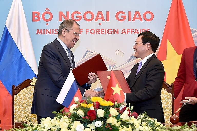 vietnam russia agree on solid foundation of bilateral ties