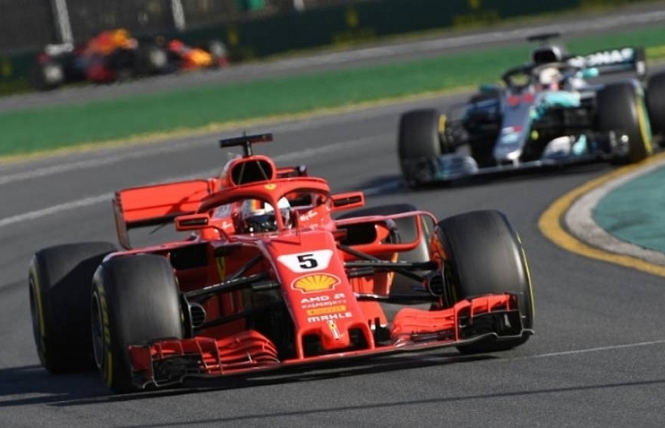 Vettel holds off Hamilton to take Australian GP thriller