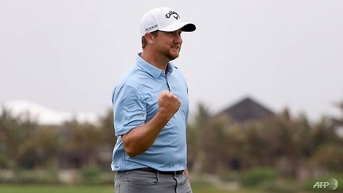 garnett wins first us pga title at dominican event