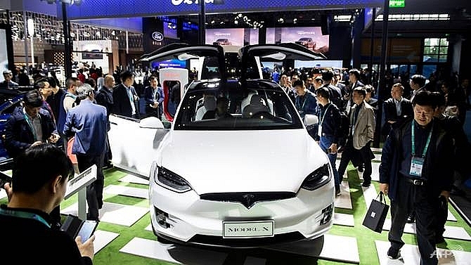 tesla says working on china import hiccup