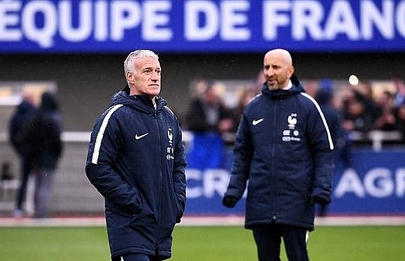 deschamps keen to lead france into 2022 world cup