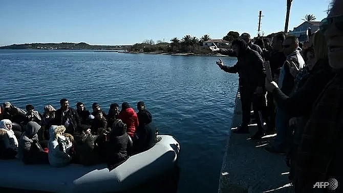 greek islanders block migrant boat from landing