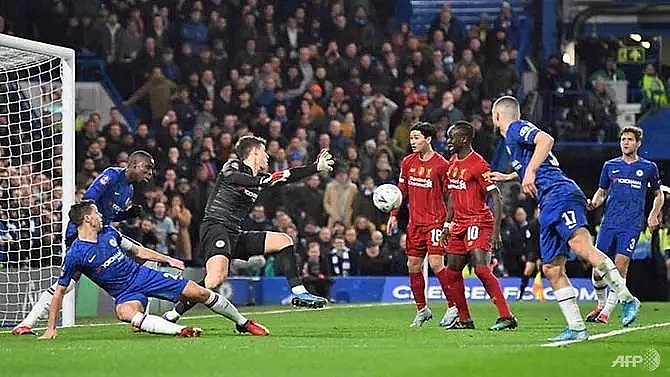liverpool beaten again as chelsea ease into fa cup quarter finals