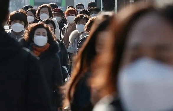 South Korea to void visas of Japanese visitors in virus retaliation