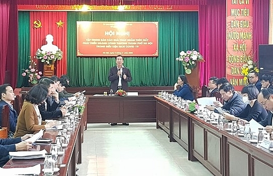 Hanoi vows to accompany firms through COVID-19 crisis