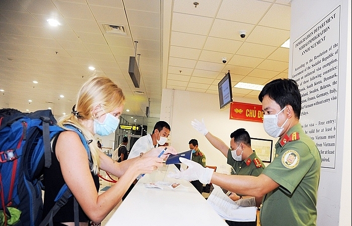 Vietnam to halt entry to all foreigners since March 22 due to COVID-19