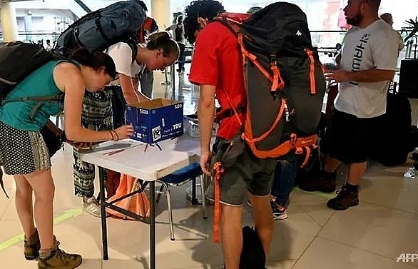 European tourists evacuated from Bali after flights cancelled