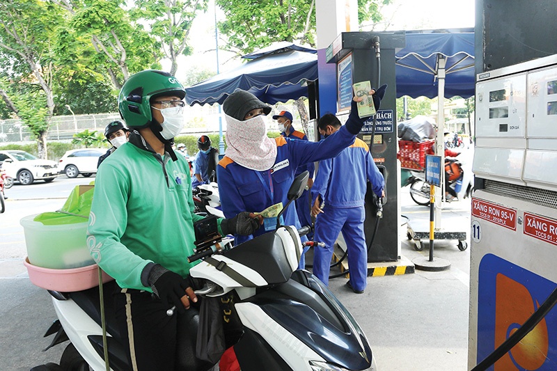 Workers scramble to evade fuel hike