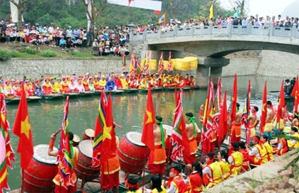 ancient hoa lu festival opens