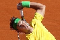 Tennis ace Nadal in command on clay, Murray breaks his duck