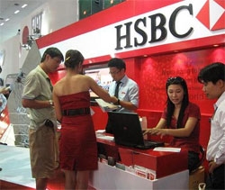 hsbc vietnam launches hottest red weekend offers