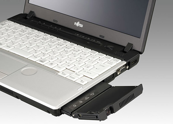 fujitsu lifebook s761c and p771c replace optical drives with pico projectors past with future
