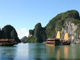 switzerland casts bronze plaques of ha long bay