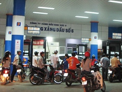 petrol price rises 900 dong a liter to vnd23800