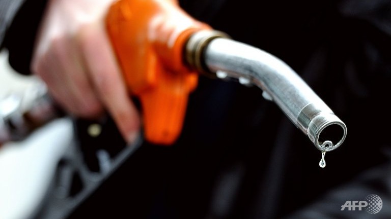 oil prices mixed after gloomy european data