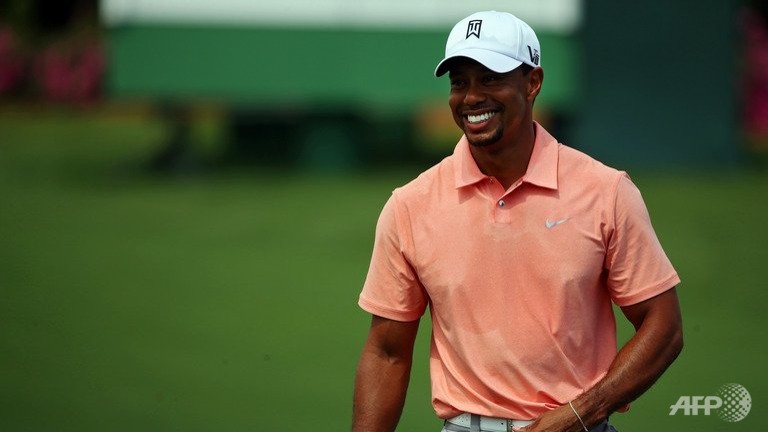 Tiger Woods roars into Masters seeking end to major drought