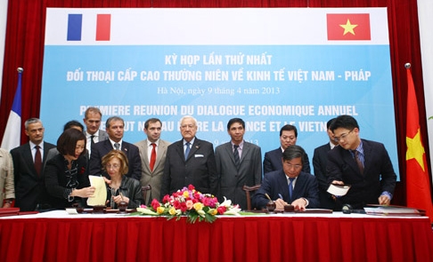 vietnam france agree to strengthen economic links