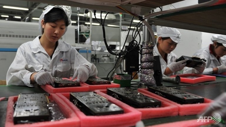 foxconn to pay microsoft royalties for android devices