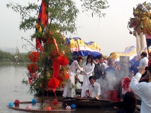 2013 hoa lu ancient capital festival kicks off