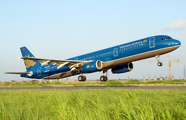 vietnam airlines sets september ipo date
