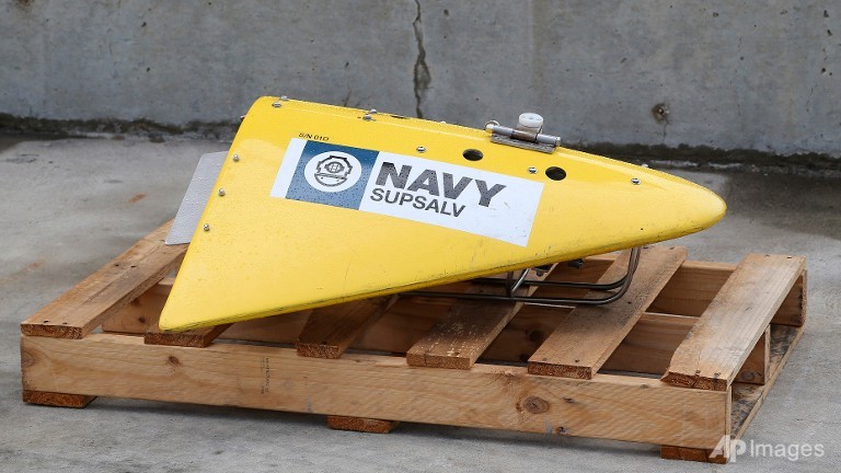 black box detector joins mh370 ocean search