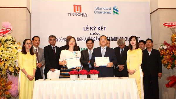 uk bank supports vietnamese coffee producer