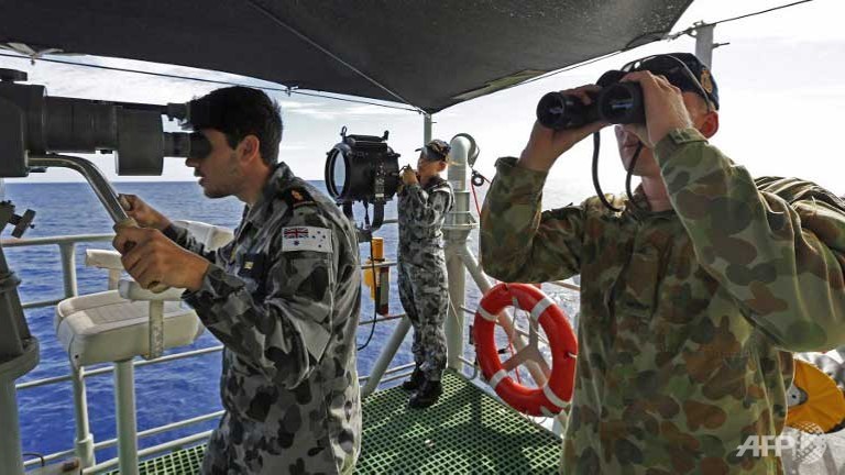 new signal spurs search for missing mh370 black boxes