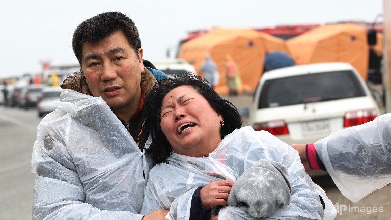 s korea ferry rescue stalls as anger spreads